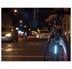 Luce per bicicletta Knog Plus lunga autonomia illuminazione led USB Bakkie cycles