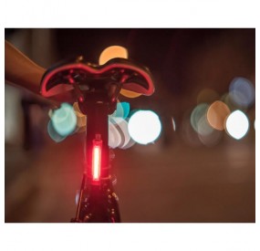 Lampe LED COB arrière vélo éclairage Knog Plus aimanté.